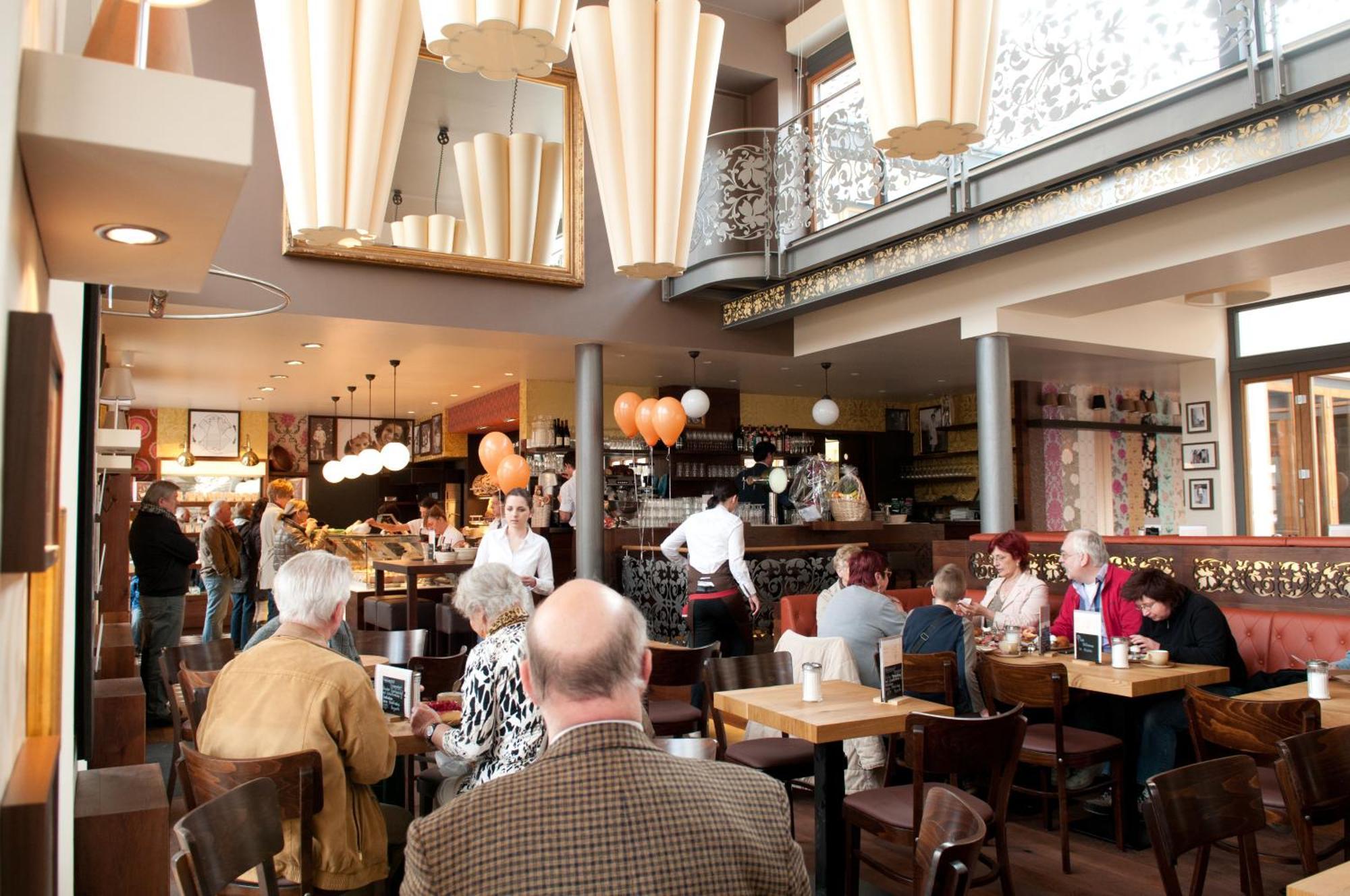 Cafe Elisabeth Hotel Mutterstadt Exterior photo